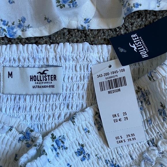 Hollister White and Blue Floral Two-Piece Set - Picture 3 of 5